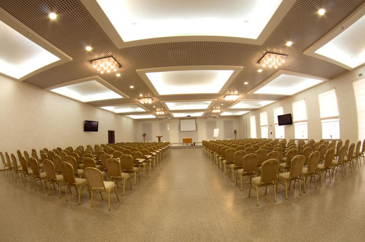 Conference Hall Irpin' Hotel Bagian luar foto