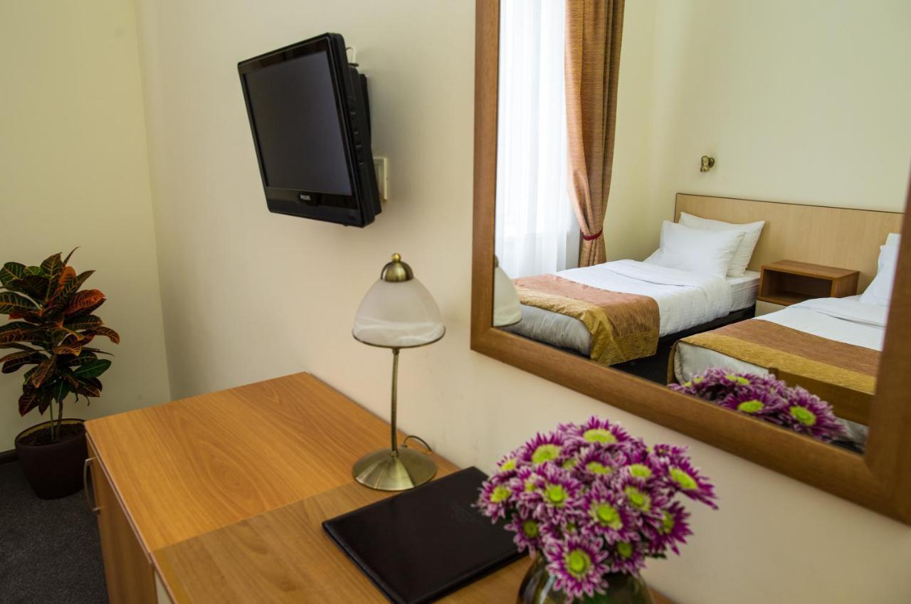 Conference Hall Irpin' Hotel Bagian luar foto