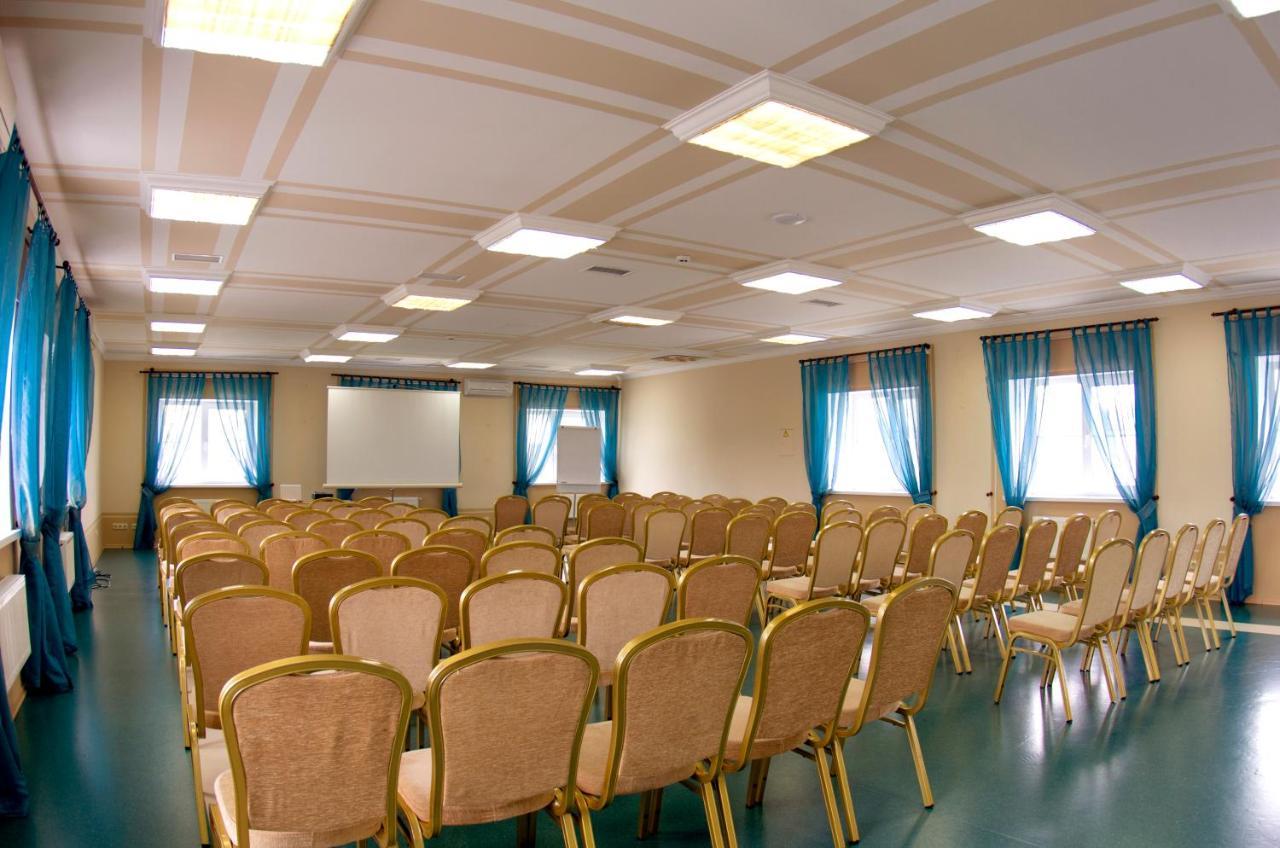 Conference Hall Irpin' Hotel Bagian luar foto